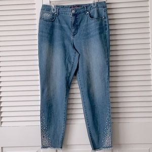 Decorative Jeans with pearl and silver studs